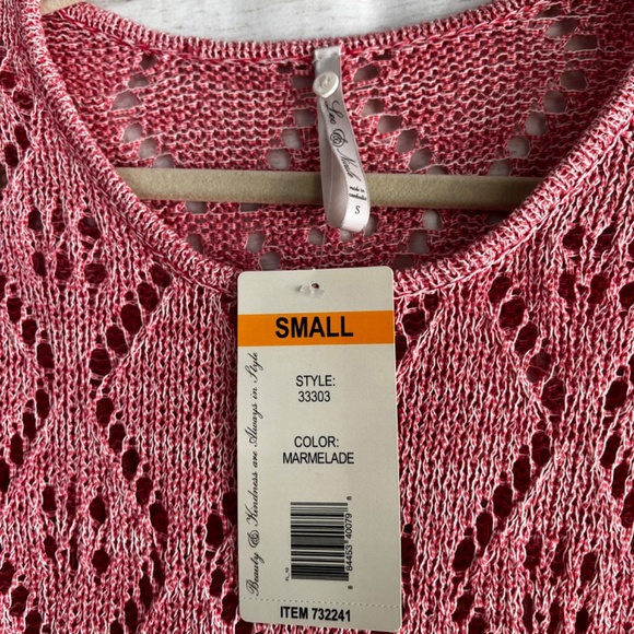 Leo & Nicole Sweater - Picture 5 of 6